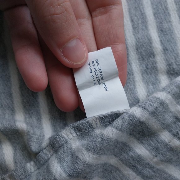 ⭐ GAP gray/white striped knit cardi Small - Picture 8 of 10